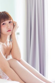 比基尼美女